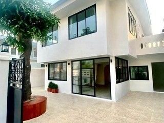 ให้เช่าบ้านเดี่ยว 2 ชั้น ซอยหัสดิเสวี ย่านสุทธิสาร